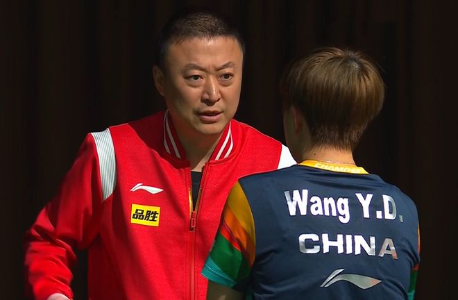 印度羽毛球队鏖战日本羽毛球队，马琳高光表现