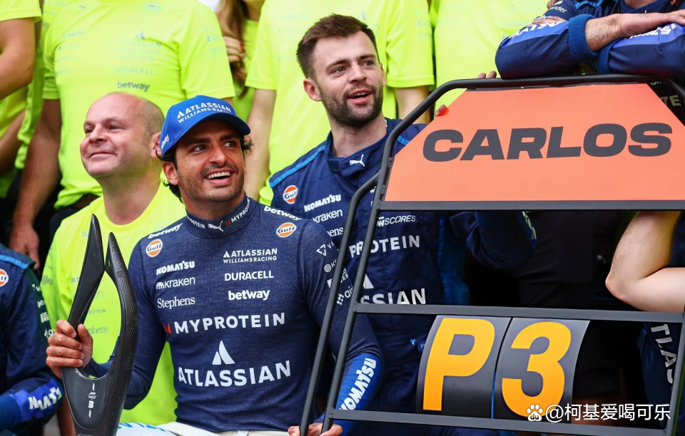 迈凯伦完胜威廉姆斯，维斯塔潘状态火热