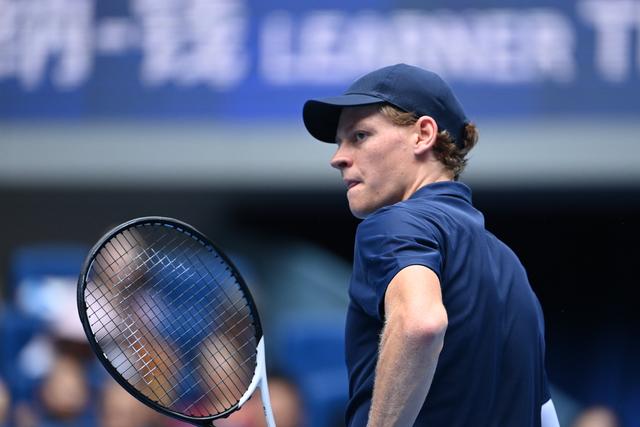 美网鏖战年终总决赛，辛纳惊艳四座