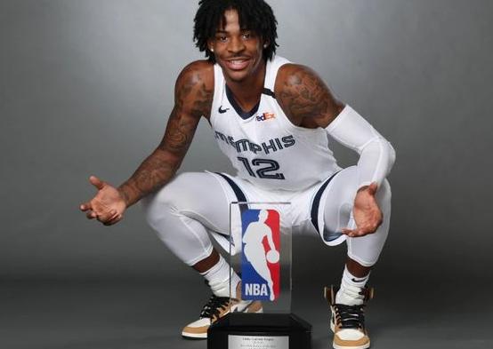 鹈鹕险胜骑士，莫兰特高光表现