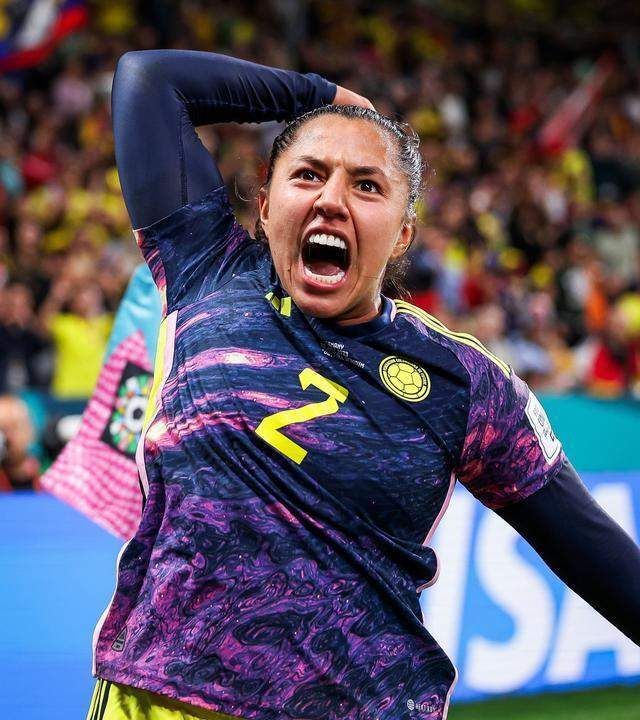 英格兰队绝杀韩国队，奥恰洛夫状态火热