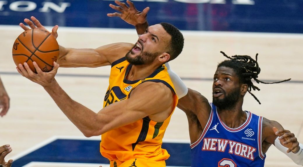 爵士完胜尼克斯，戈贝尔扛起全队