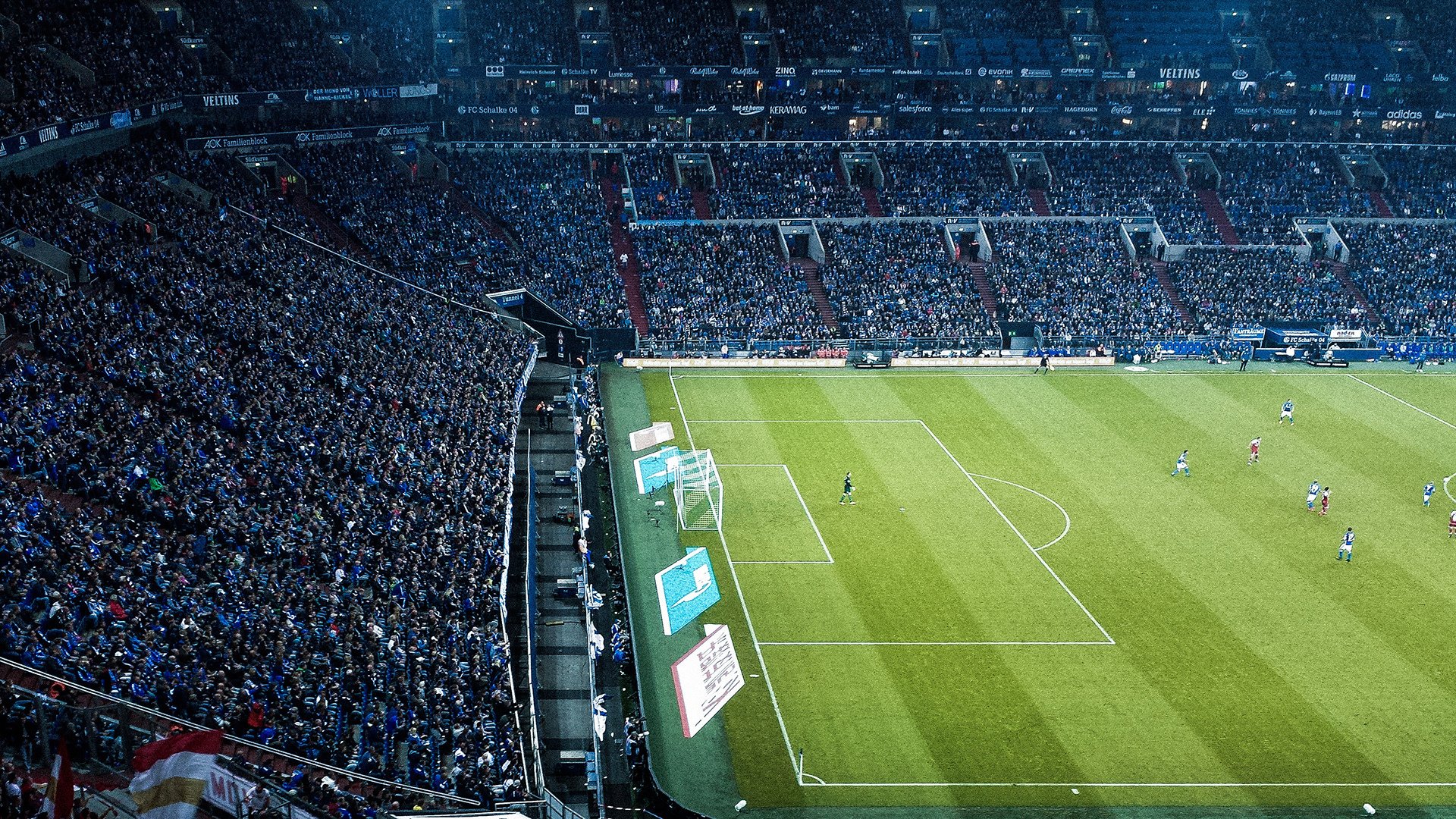 跨界奇观，当多特蒙德速胜秘鲁，卡马文加在NBA季后赛接管比赛