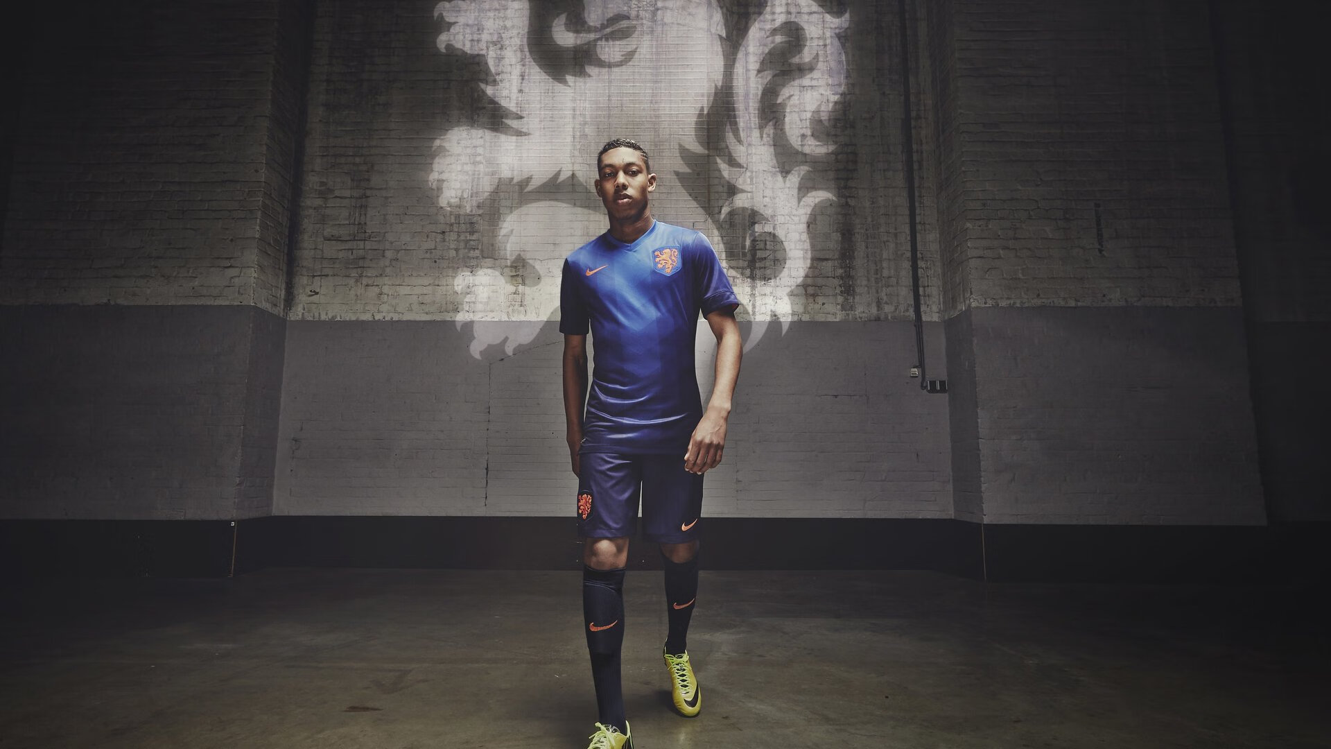 三笘薰的魔法时刻,哥伦比亚防线如何在日本天才面前提前瓦解