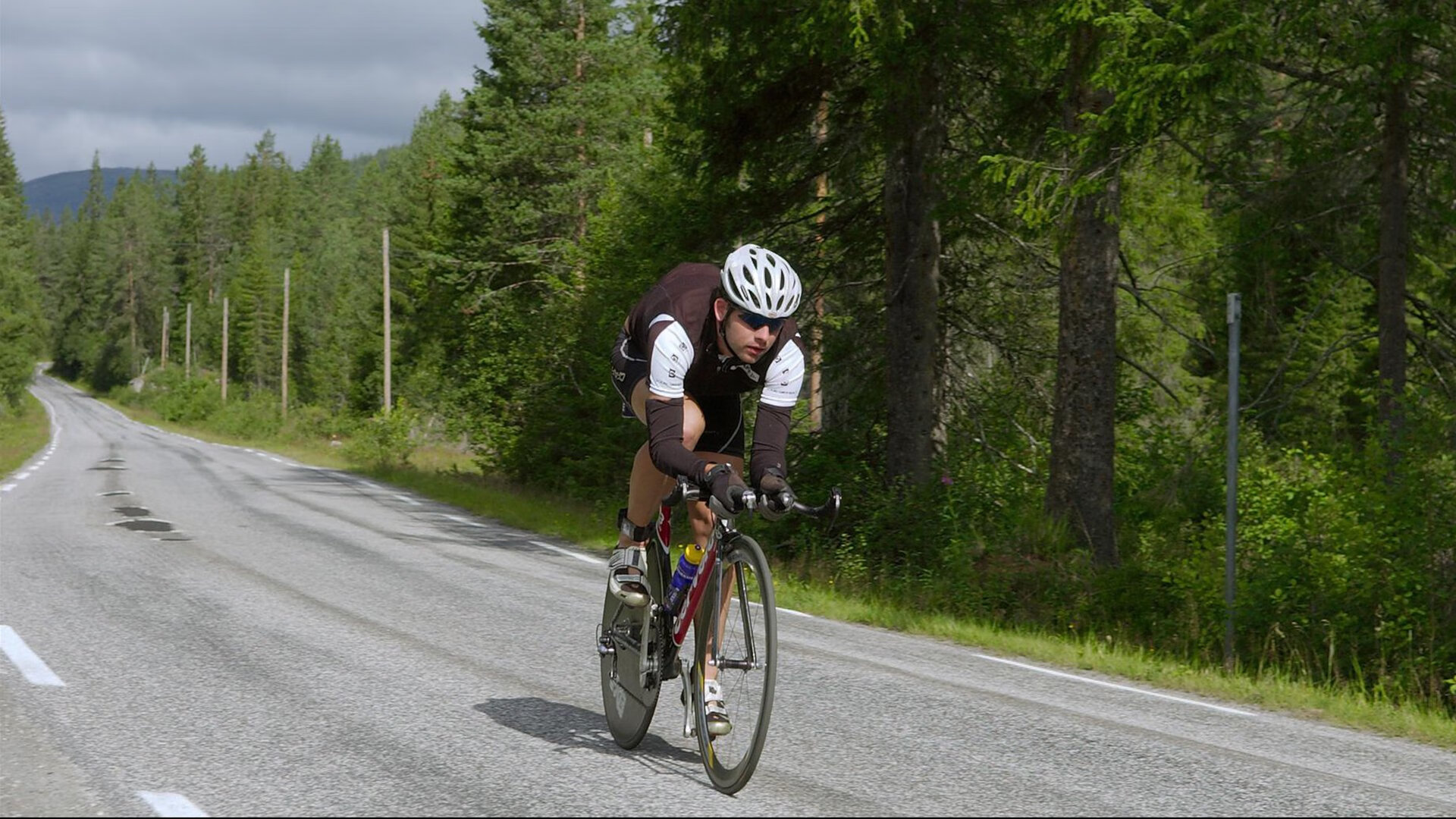 德甲争冠战焦点战，土耳其提前终结悬念，智利式铁血防守启示录